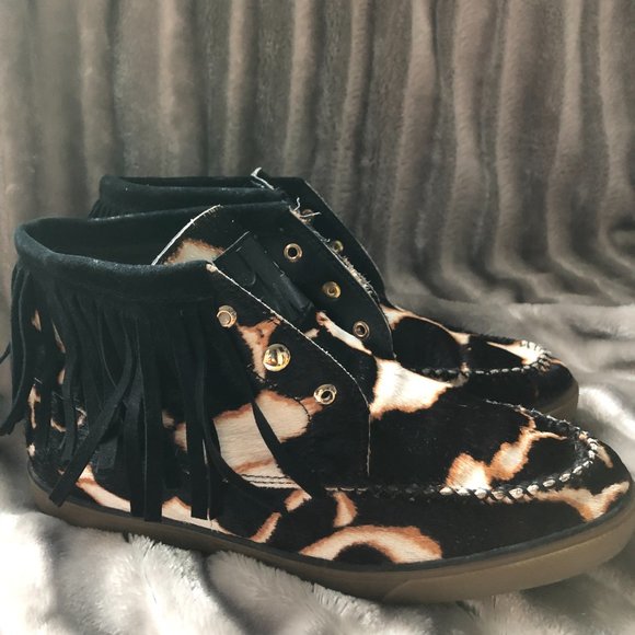 Nine West Moccasin NWOB Animal Print Fringe Booty - Picture 2 of 5